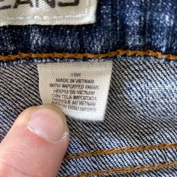 DKNY Ludlow Bootcut Distressed Jeans Stretch Whiskering Faded Mid Rise - Picture 7 of 15